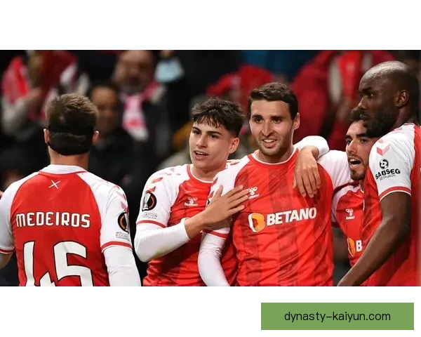 布拉加在本赛季的关键比赛中表现稳健，状态回暖值得关注。