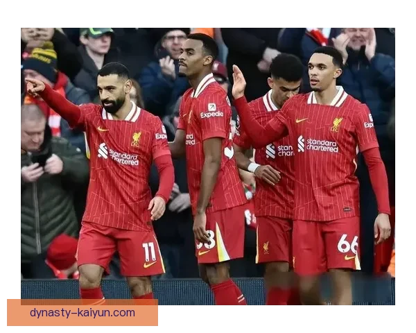 英超最新战报：各队近期表现稳健，积分榜竞争持续提升